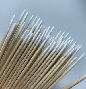 מקלונים מרופדים למניקור